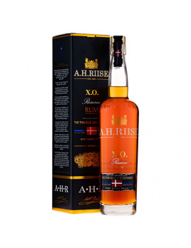 Rum A.H. Riise The Thin Blue Line Denmark 40 % 0,7 l