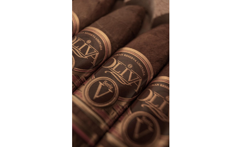 Oliva Serie V – sila a elegancia nikaragujského tabaku