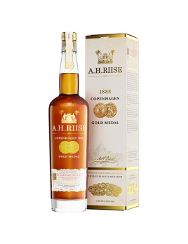 Rum A. H. Riise 1888 Copenhagen Gold Medal 40 %  0,7 l